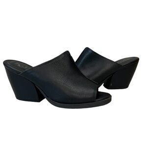 Korks Black Leather Slide Block Heel Sandals Size 9
